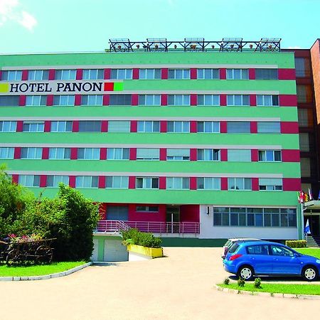 Hotel Panon Hodonín Extérieur photo