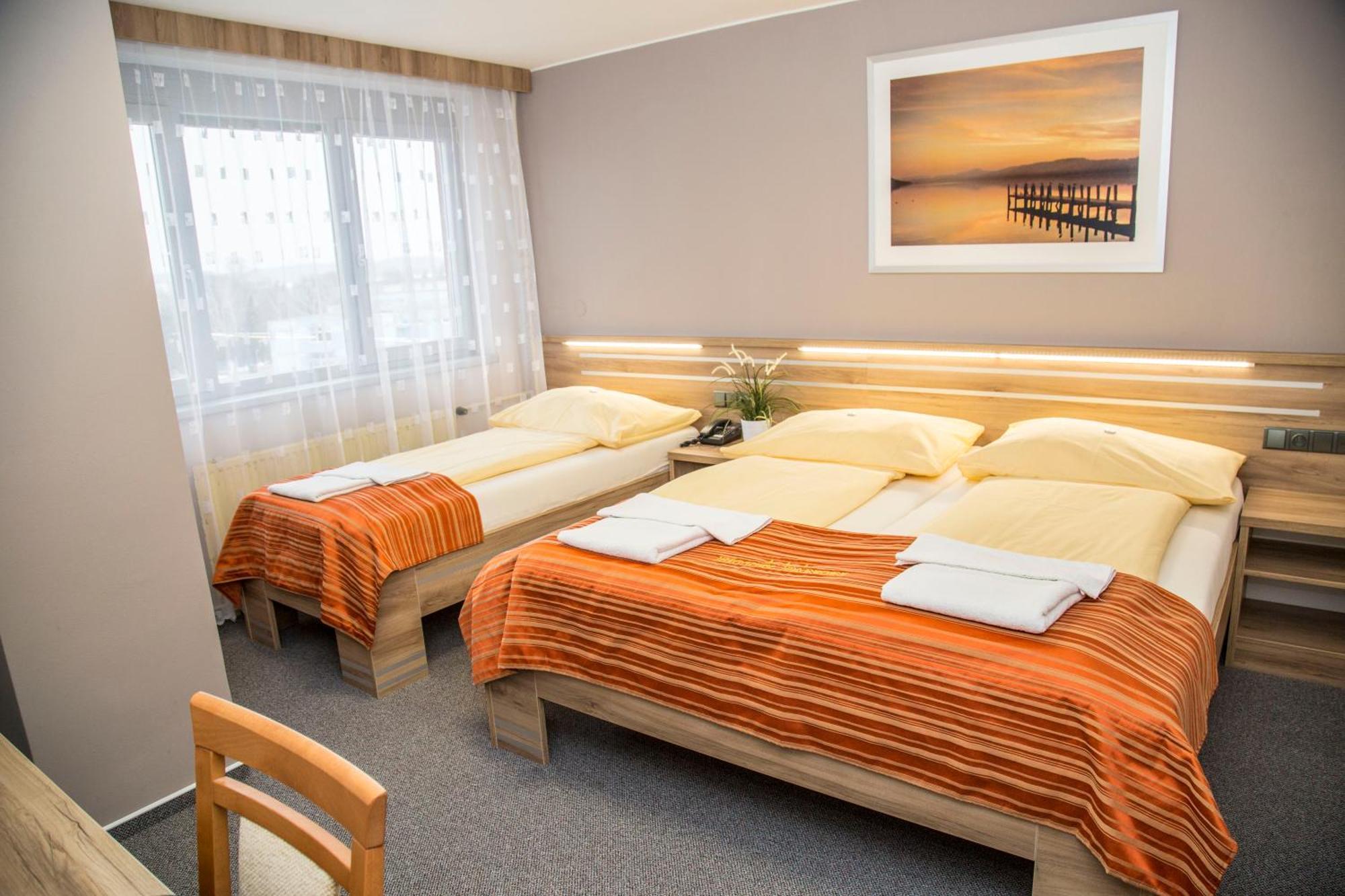 Hotel Panon Hodonín Extérieur photo