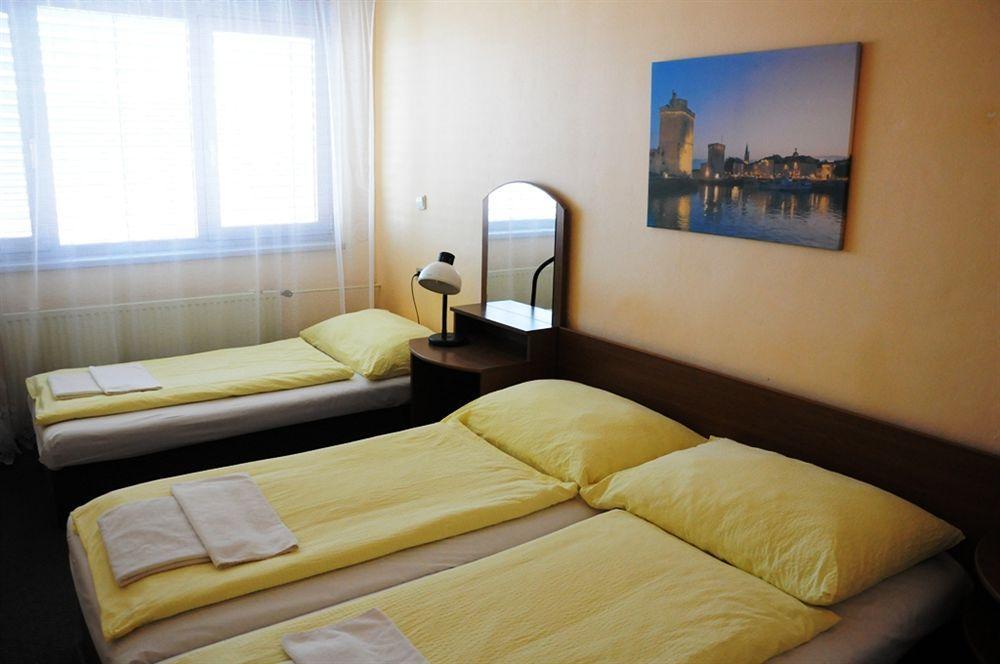 Hotel Panon Hodonín Extérieur photo