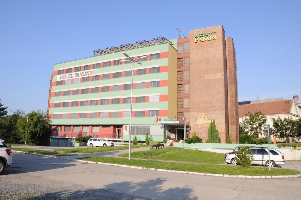 Hotel Panon Hodonín Extérieur photo