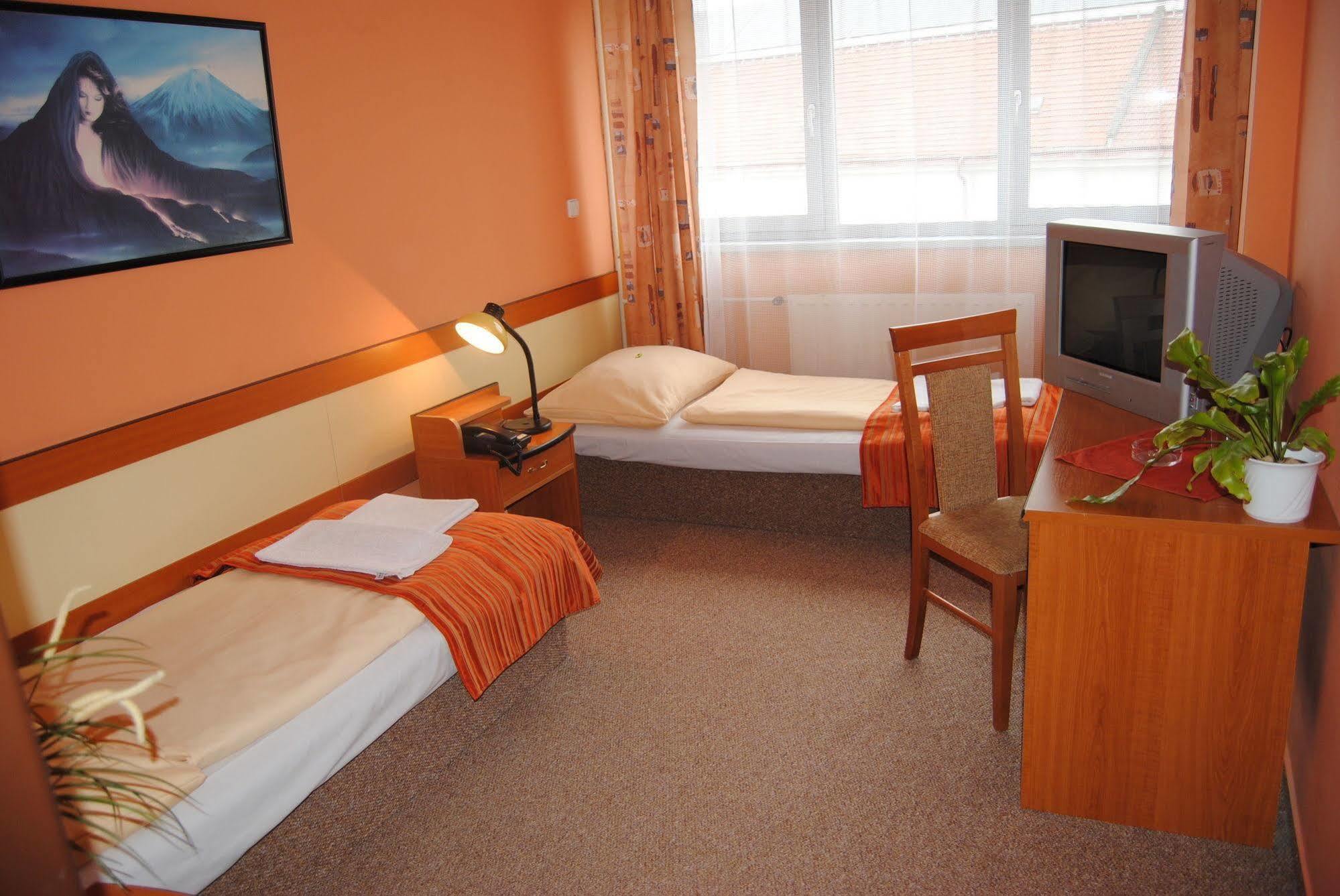 Hotel Panon Hodonín Extérieur photo